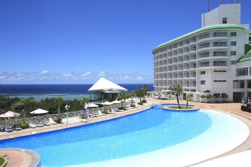 فندق Okinawa Kariyushi Beach Resort Ocean Spa