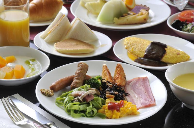 فندق Okinawa Kariyushi Beach Resort Ocean Spa