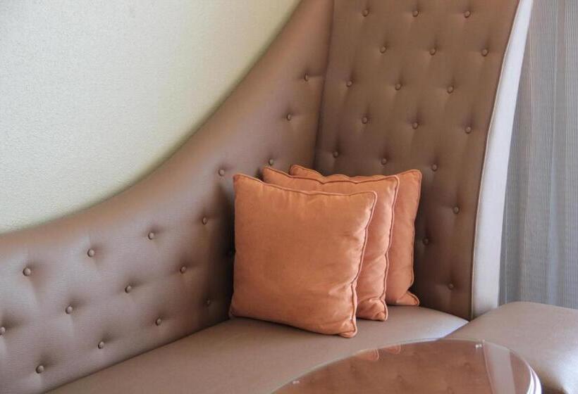 فندق Okinawa Kariyushi Beach Resort Ocean Spa