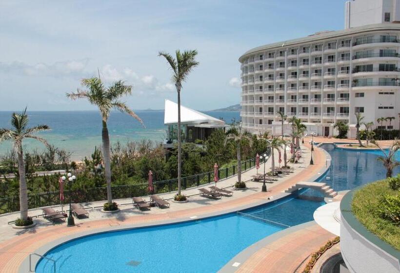 فندق Okinawa Kariyushi Beach Resort Ocean Spa