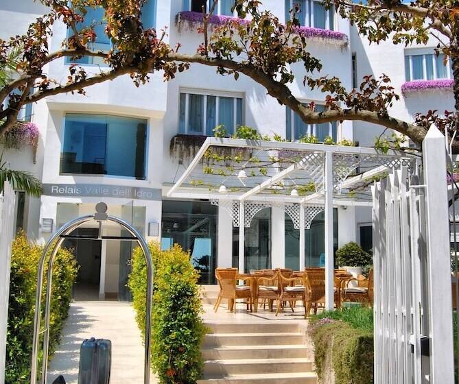هتل Relais Valle Dell'idro