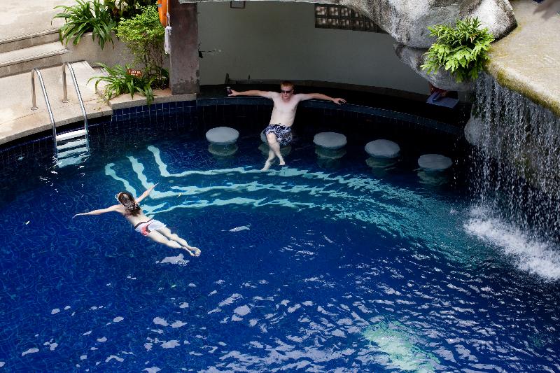 هتل Sunset Beach Resort   Sha Extra Plus