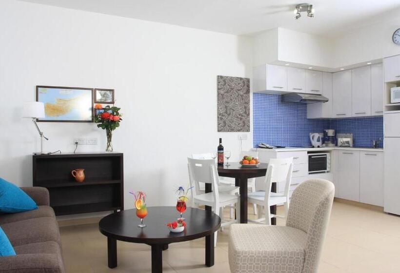 Marismare Apartments