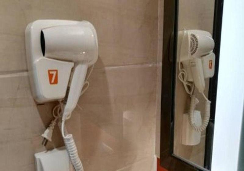 Отель 7 Days Inn Premium Zaozhuang Tengzhou Xueyuan Middle Road Highspeed Railway Branch