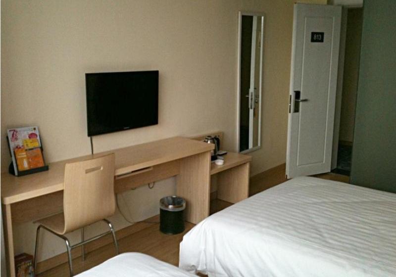 هتل 7 Days Inn Liupanshui Zhongshan Avenue Branch