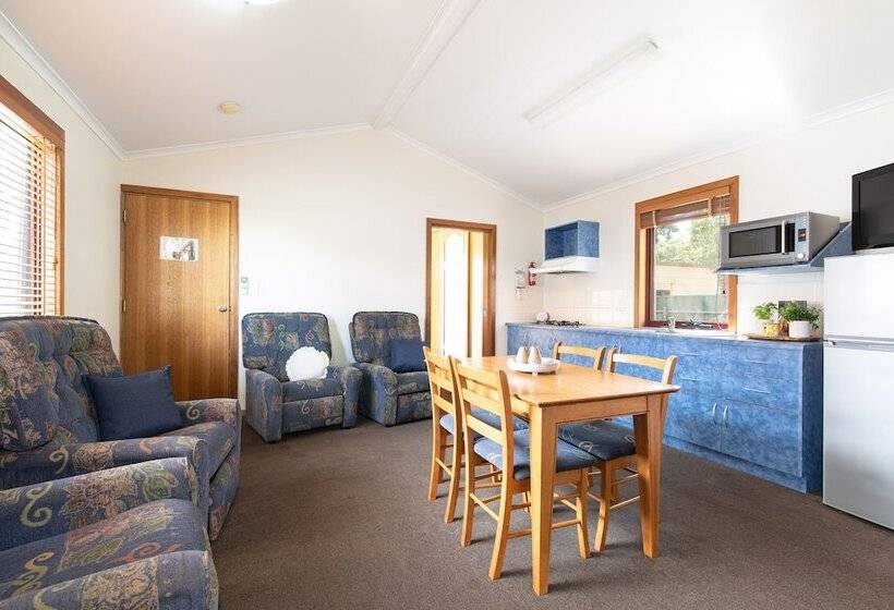 هتل Adelaide Caravan Park   Aspen Holiday Parks