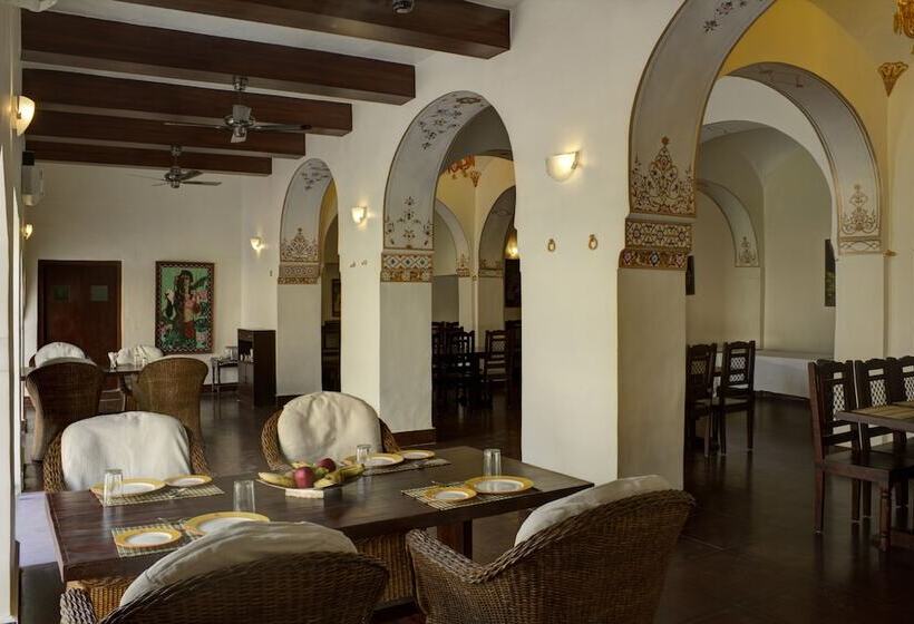 فندق Amritara Surajgarh Fort