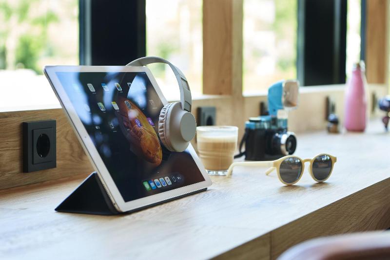 בית מלון כפרי Moxy Amsterdam Schiphol Airport