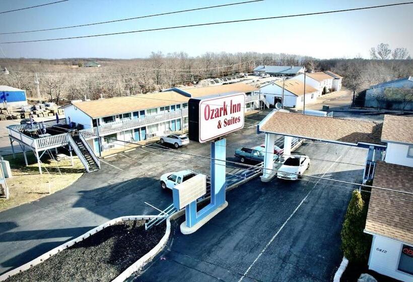 فندق Ozark Inn And Suites