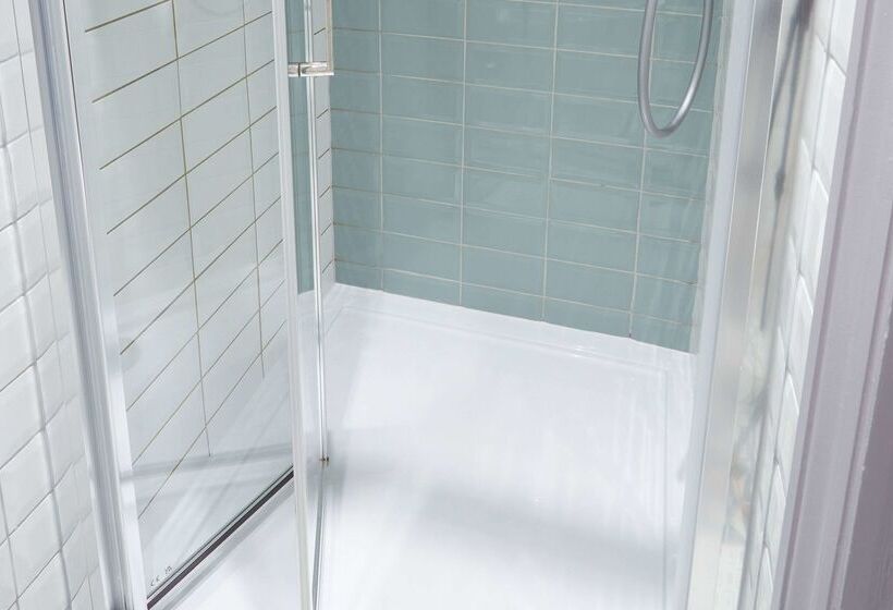 هتل Comfort Inn Victoria