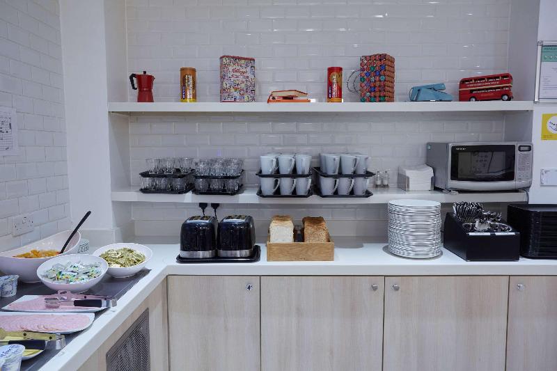 هتل Comfort Inn Victoria