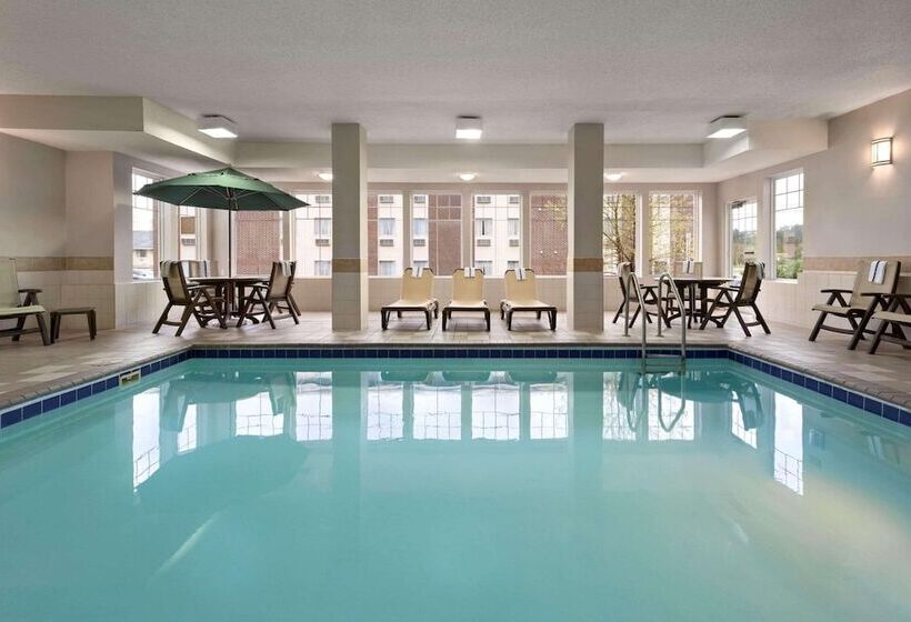 فندق Country Inn & Suites By Radisson, Stevens Point, Wi