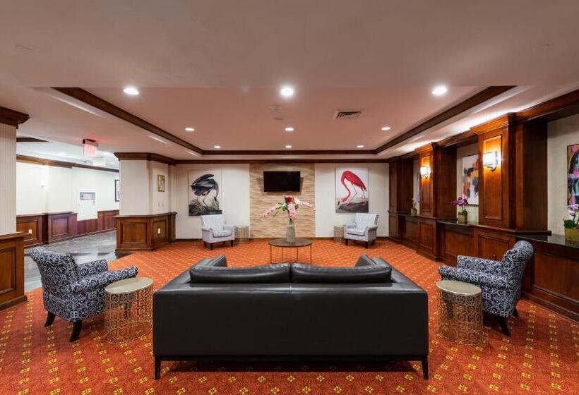 هتل Crowne Plaza Newark Airport, An Ihg