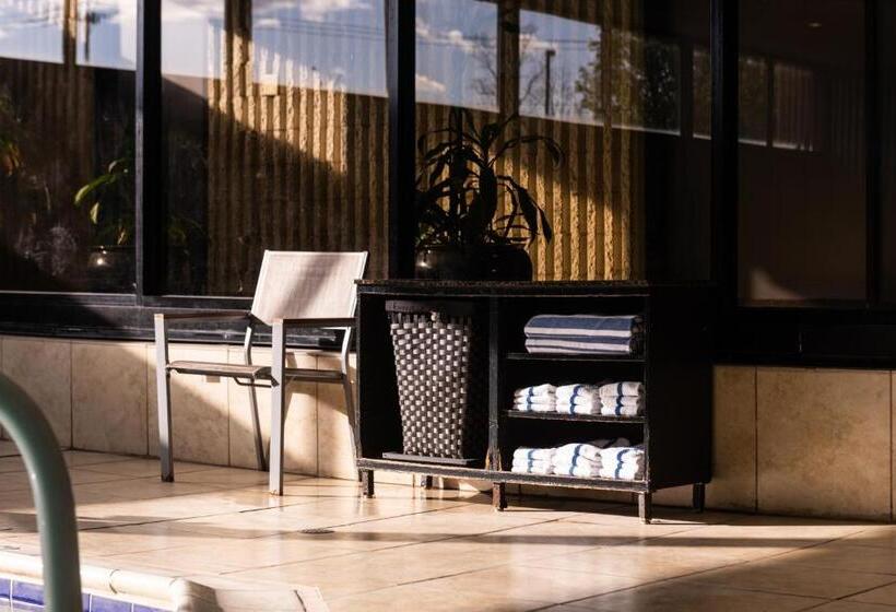 هتل Crowne Plaza Newark Airport, An Ihg