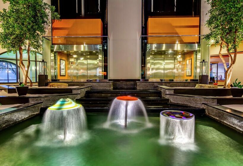 هتل Embassy Suites Louisville East