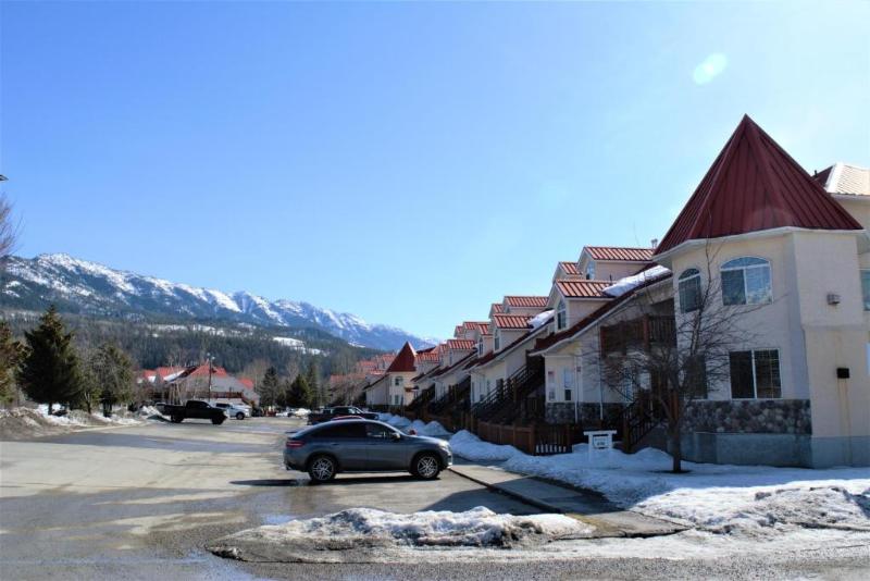 בית מלון כפרי Fernie Stanford Resort