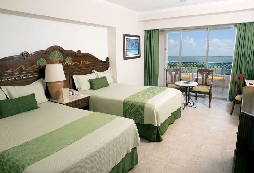 هتل Gr Solaris Cancun All Inclusive