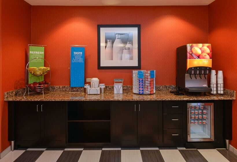 هتل Hampton Inn & Suites Albuquerque Coors Road