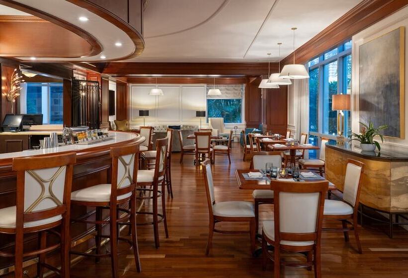 هتل Jw Marriott Miami