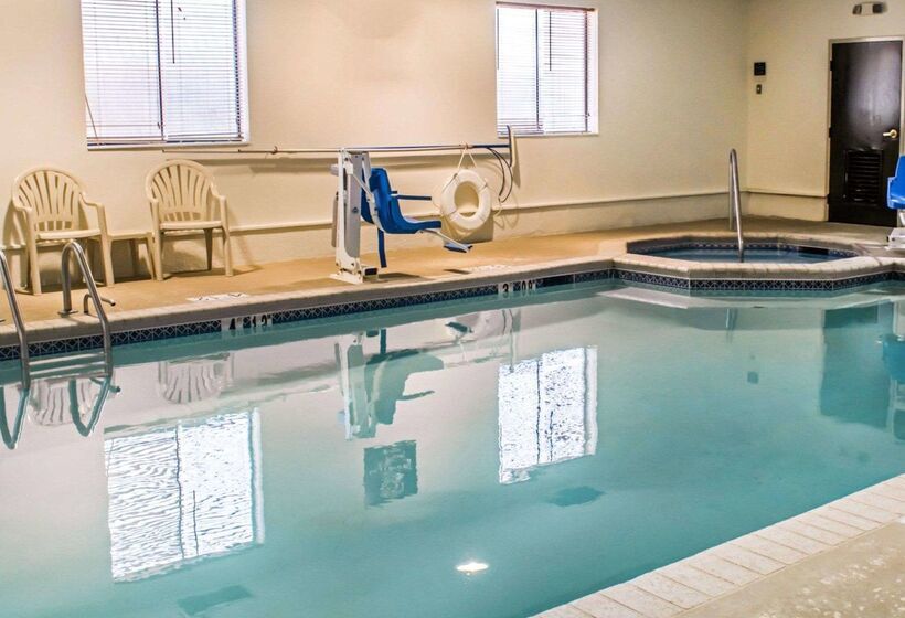 هتل Sleep Inn & Suites Monticello