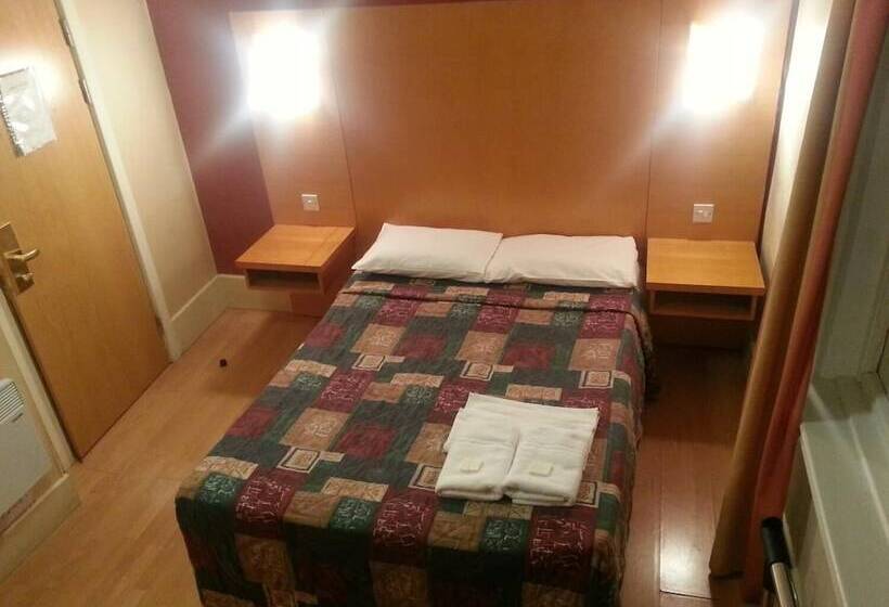 בית מלון כפרי Berkeley Court