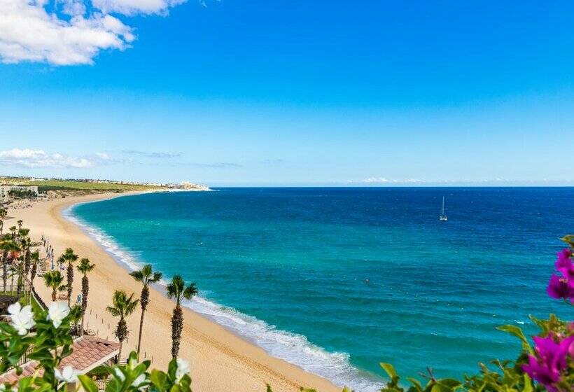 هتل Villa La Estancia Beach Resort & Spa