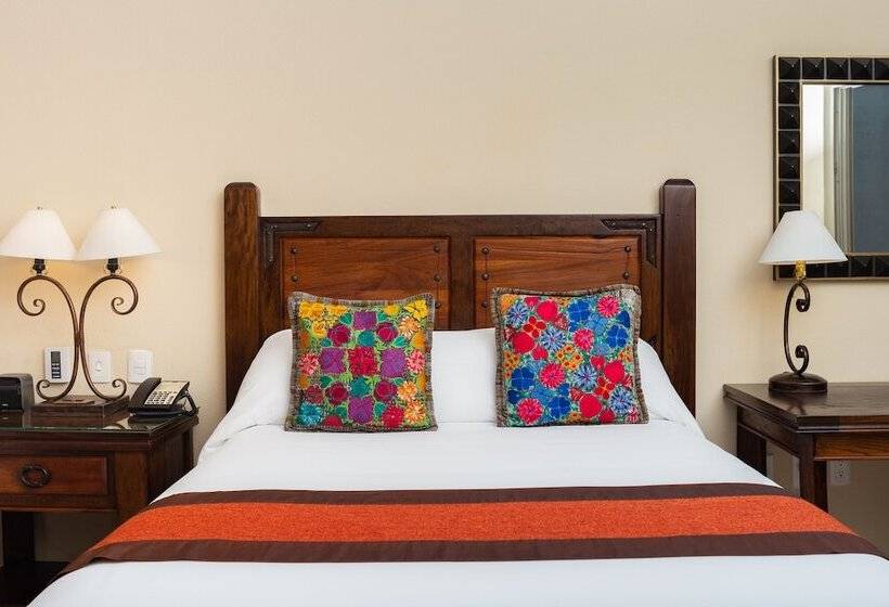 هتل Villa La Estancia Beach Resort & Spa