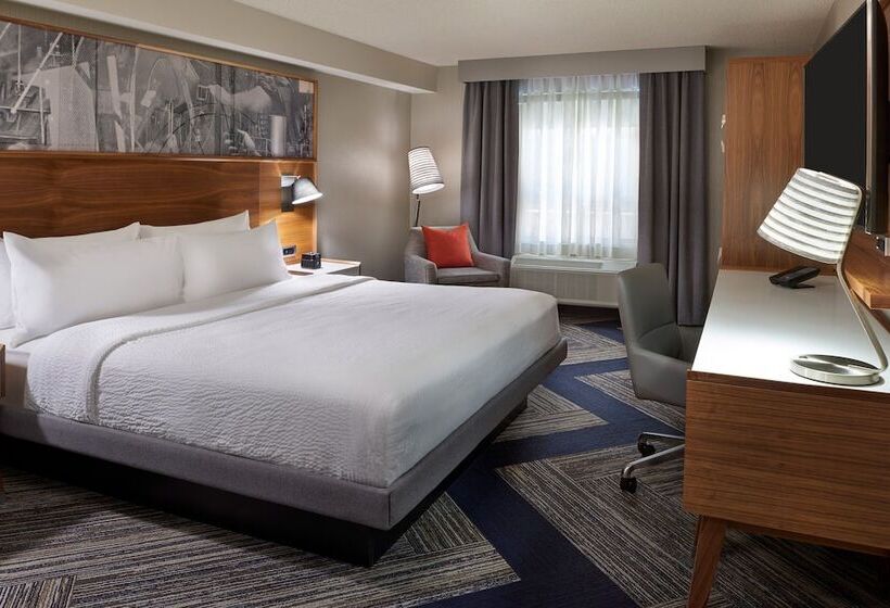 فندق على الطريق Four Points By Sheraton Vaughan