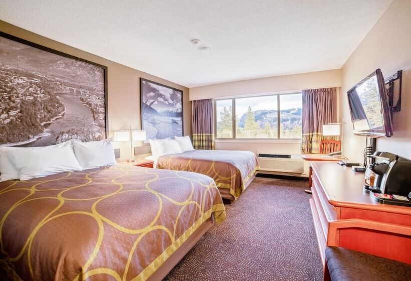 מוטל Super 8 By Wyndham Castlegar Bc