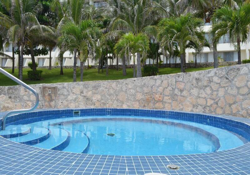 استراحتگاه Grand Park Royal Cancun - All Inclusive