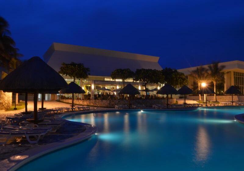 استراحتگاه Grand Park Royal Cancun - All Inclusive