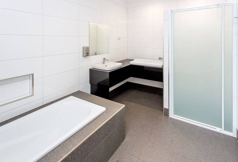 Отель Big4 Emu Beach Holiday Park