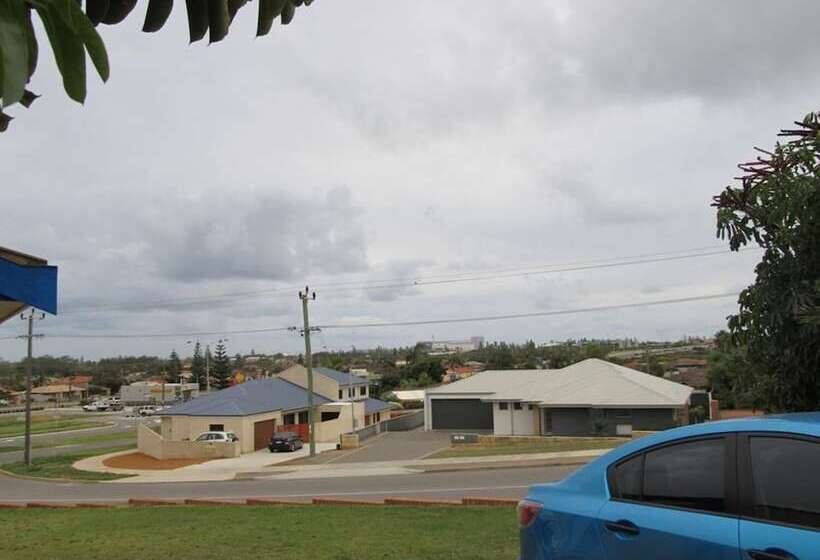 فندق على الطريق Ocean View Villas