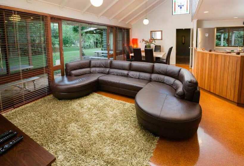 Mt Glorious Getaways