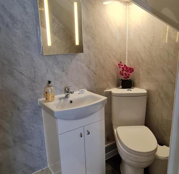 مبيت وإفطار Highfield Guest House