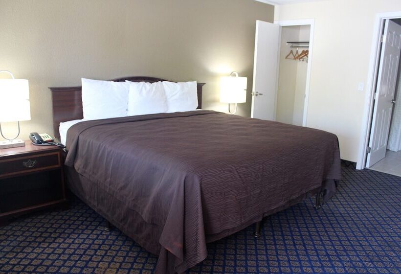 호텔 Oregon Trail Inn And Suites