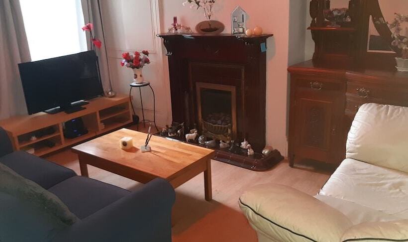 酒店 Phoenix Nights Guest House