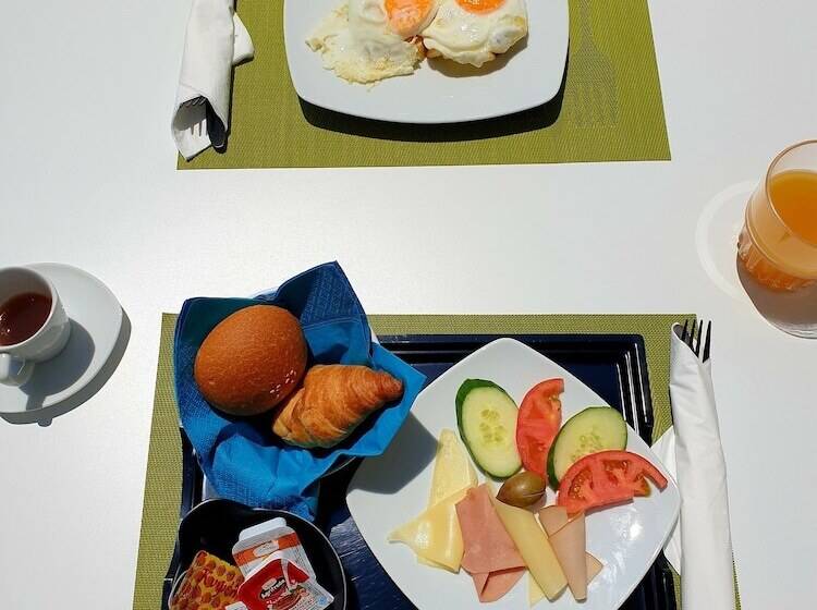 Miroes Suites