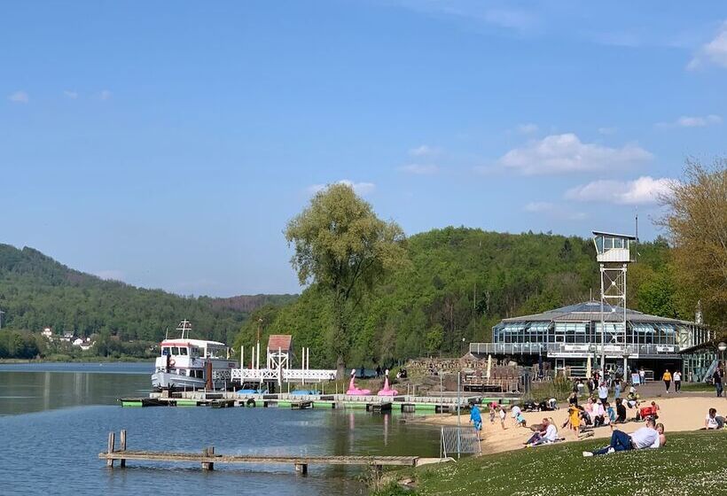 بنسيون Gästehaus Am Kurpark