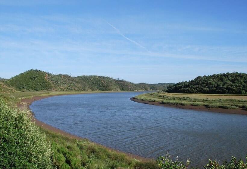 Serene Cottage In Sao Luis With Barbecue