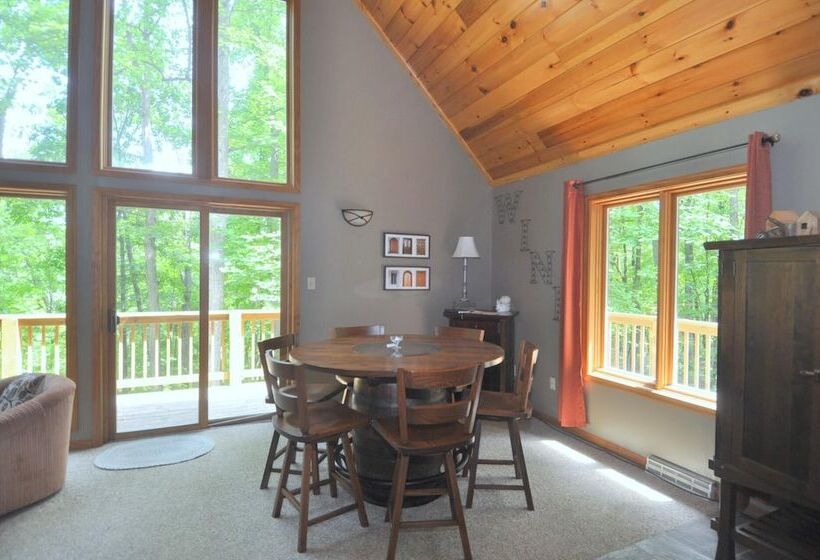 Sqyrls Nest   3br Retreat With A Hot Tub