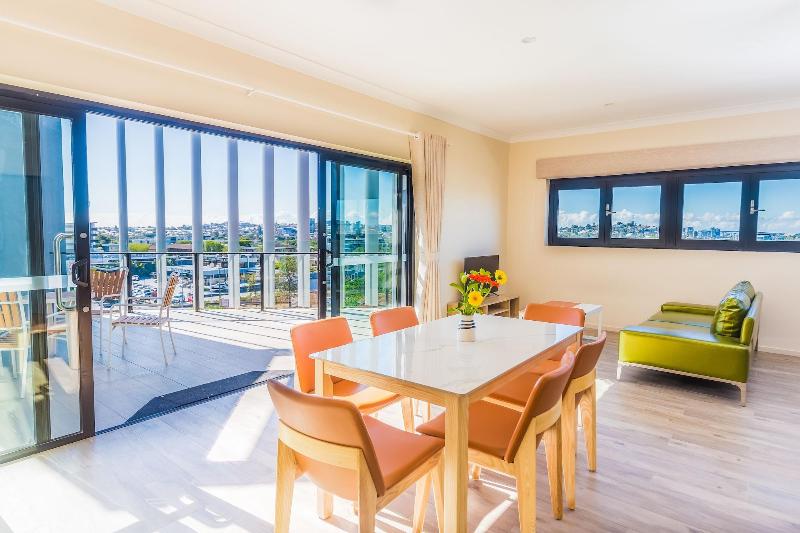The Windsor Hotel Rooms And Apartments, Brisbane