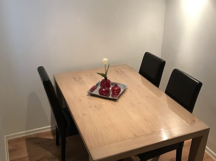 Ganzes Haus Nähe Köln Messe Airport City