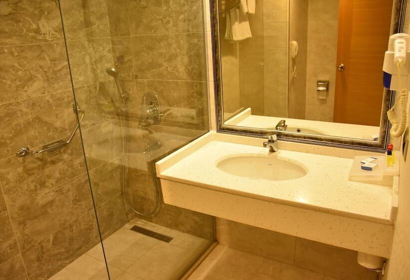 فندق Grand Simay