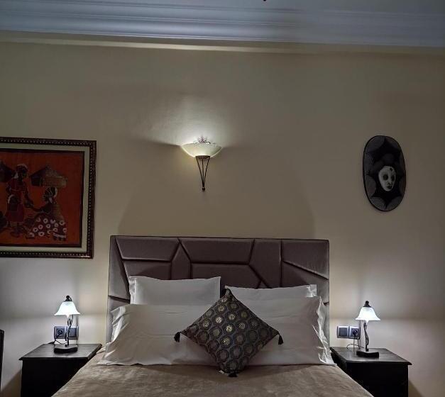 ホテル Equi Palace & Spa Near Aeroport