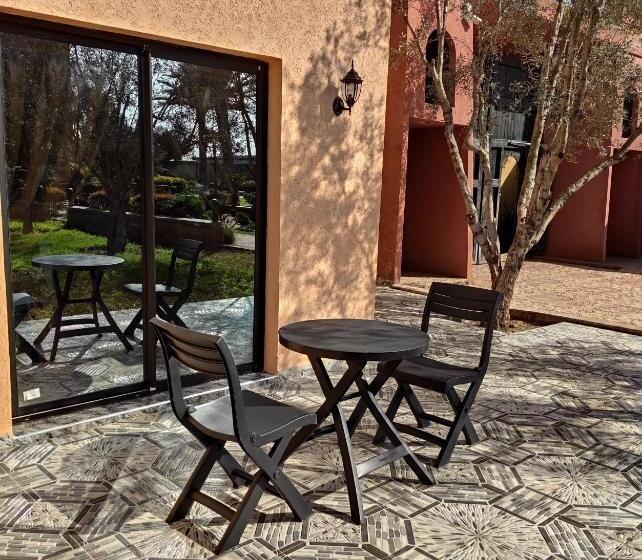 ホテル Equi Palace & Spa Near Aeroport