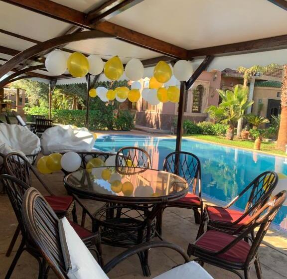 ホテル Equi Palace & Spa Near Aeroport