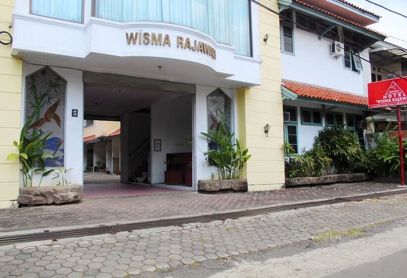 هتل Rajawali Mitra Reddoorz