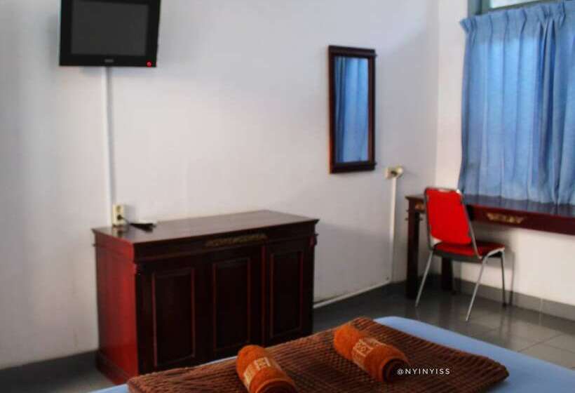 هتل Rajawali Mitra Reddoorz