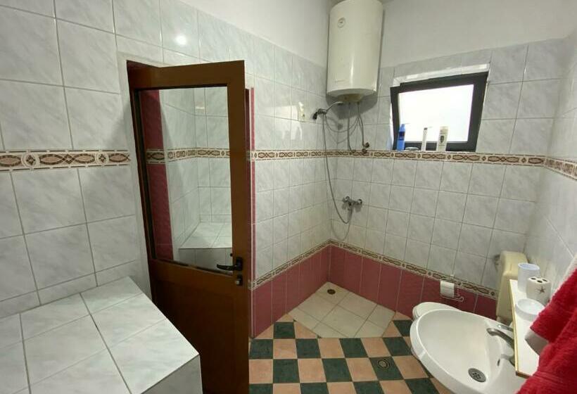 בית מלון כפרי Villa Duka